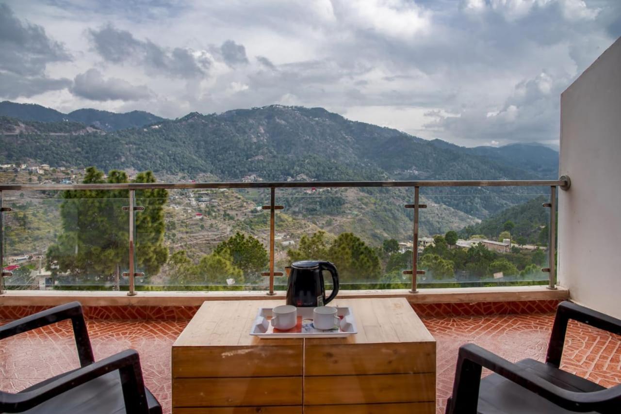 Mystic Forest View Kasauli I Serviced Villa I Best Seller I Vacations I Family Events I Open Air Lawn I Sky Bonfire I Kasauli By Exotic Stays Extérieur photo